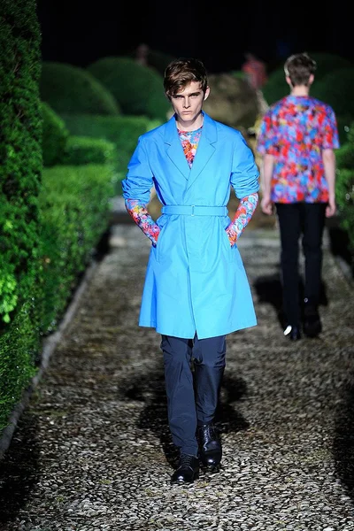 Look 20
